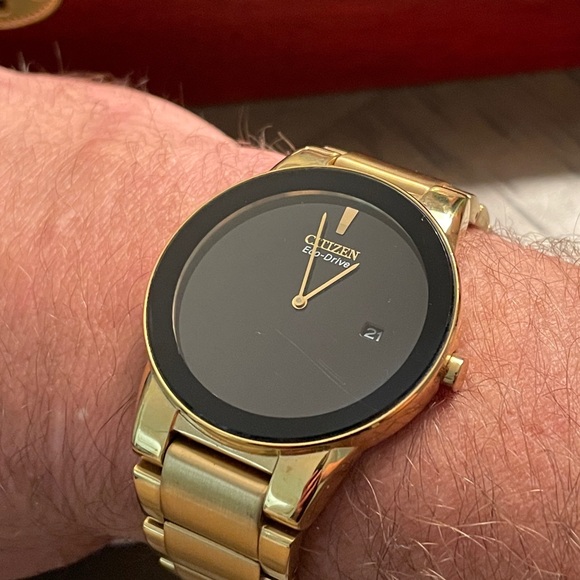 Men’s Citizens Eco-Drive Watch - Picture 3 of 5